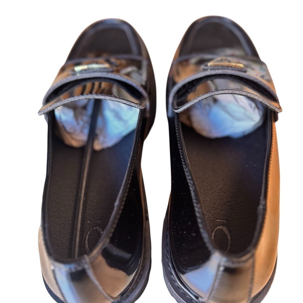 NoSkin Lulie Black Patent Lug Sole Loafers EU 38 US 7.5 New Without Box Chic - Picture 9 of 15